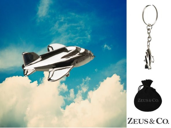 Zeus&Co. 3 Boyutlu Uçak Anahtarlık Hediye Kesesi içinde