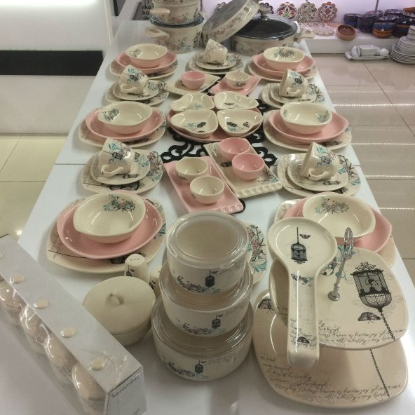 Keramika Retro Pembe 6 Kişilik Çeyiz Seti Kahvaltı ve Yemek Takım
