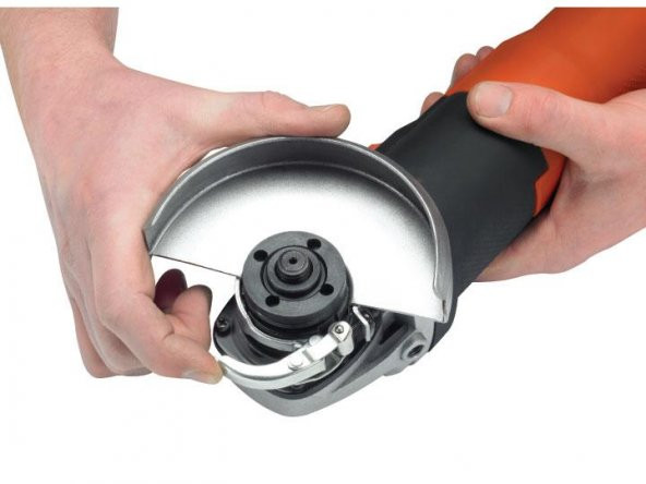 Black&Decker KG8215 820Watt 115mm Avuç Taşlama