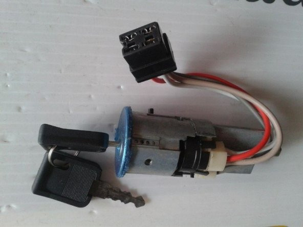 RENAULT 12 TOROS KONTAK ANAHTARI 7701348151 - Resim 1