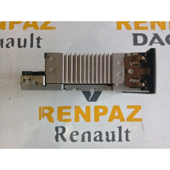 RENAULT CLİO 2 RADYO CD ÇALAR TEYP ORJINAL 8200633621 - 3