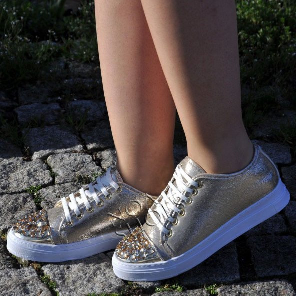 Burnu Taşlı Altın Renk Kadın Ayakkabı Bayan Spor Sneakers
