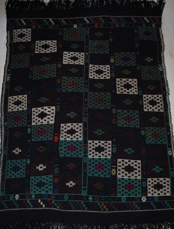 Balıkesir El Dokuma Kök Boya Siyah Yörük Kilim 145x200