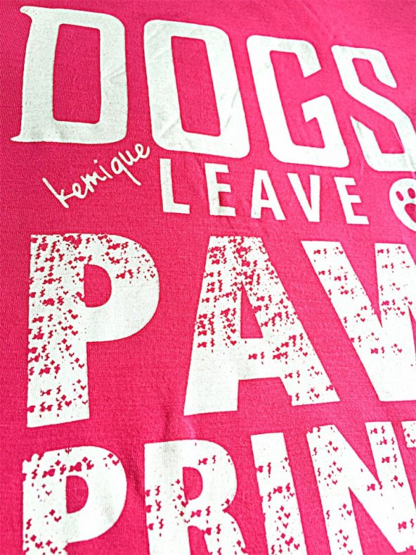 Dogs Leave Paw Prints On Your Heart Mavi Tişört