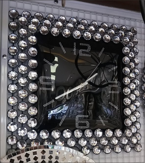 En Kaliteli Güzel Zengin Gösterişli Parlak Çok Taşlı Duvar Saati - Resim 2