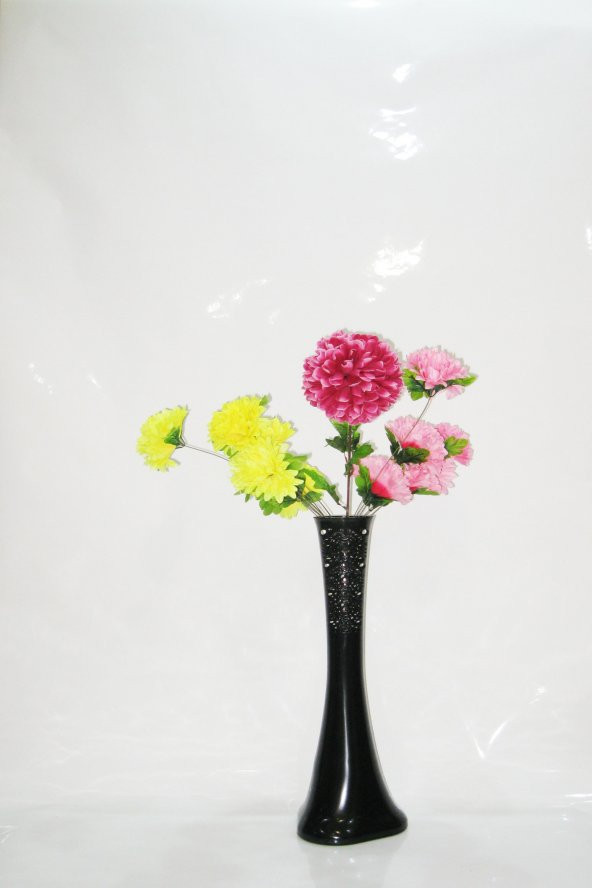 60 cm Siyah Desenli Vazo ve Çiçekler