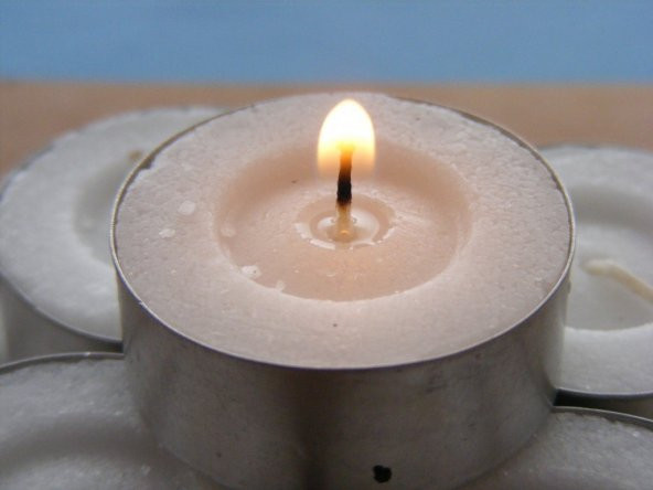 Suda Yüzebilen Minik Romantik Romantizm İçeren Yürüyüş Yolu Yapmak İçin 100 Adet Tea Light Küçük Mum Mumluk - Resim 2