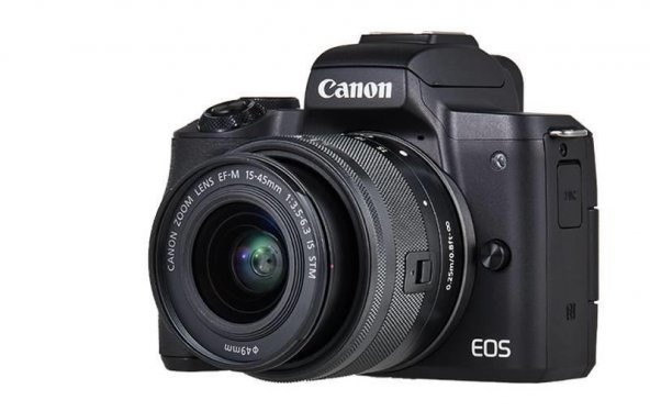 Canon EOS M50 15-45mm STM Aynasız Fotoğraf Makinesi