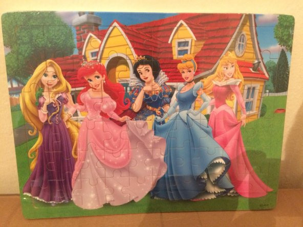 Ahşap Puzzle 60 Parça Prensesler