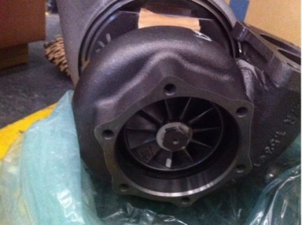 KOMATSU KTR JAPON 110L KOMATSU HD785-7 6505-67-5060 - 2