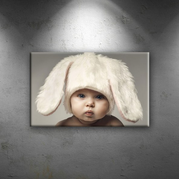 Sevimli Bebek Portre Tavşan Kostüm Çocuk Dünyası Kanvas Tablo