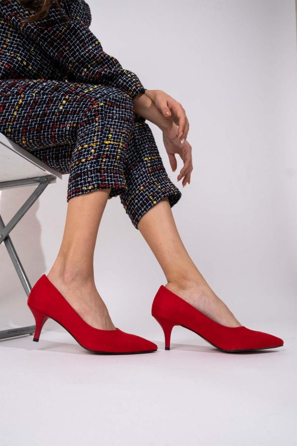 Modabuymus Kadın Kısa Topuklu Kırmızı Süet Stiletto Ayakkabı - Candy