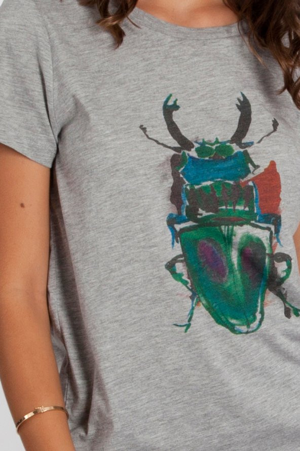 Zoey - Böcek Baskılı Grimelanj Tişört