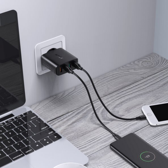 Aukey PA-T18 4 Port 42W Qualcomm 3.0 Hızlı Seyahat Şarj Cihazı Siyah - 2