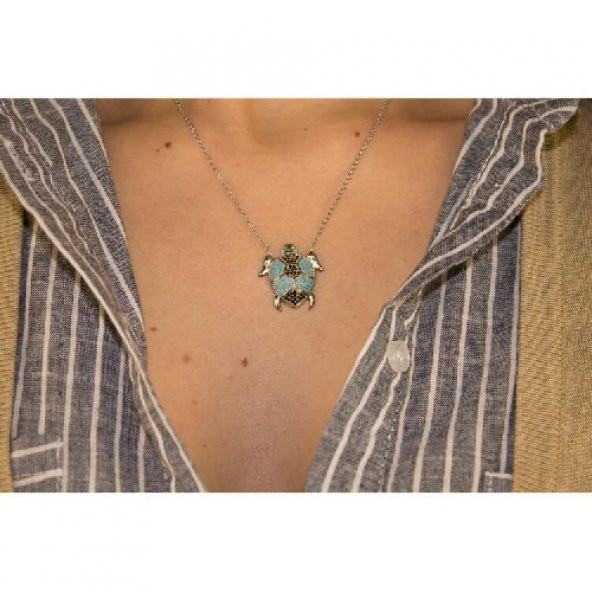 Uğur Böceği Figürlü Renkli Zirkon Taşlı Gümüş Renk Zincirli Kolye