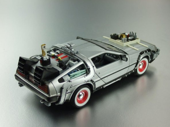 Geleceğe Dönüş Arabası Seri 3 Metal Model Araba Back To The Future Delorean 1-24 Ölçek - 6