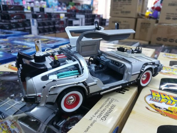 Geleceğe Dönüş Arabası Seri 3 Metal Model Araba Back To The Future Delorean 1-24 Ölçek - 7