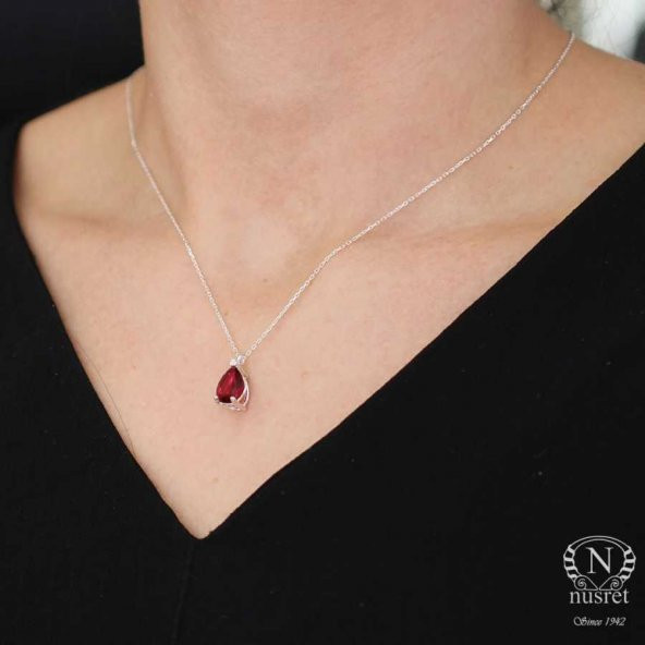 925 Ayar Gümüş Yakut Taşlı Kolye