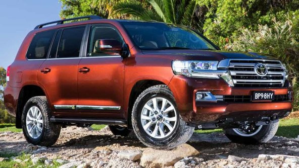 Toyota Land Cruiser LC200 2016 Araç İçi Silikon Kaymaz Ped Kaplam - 9