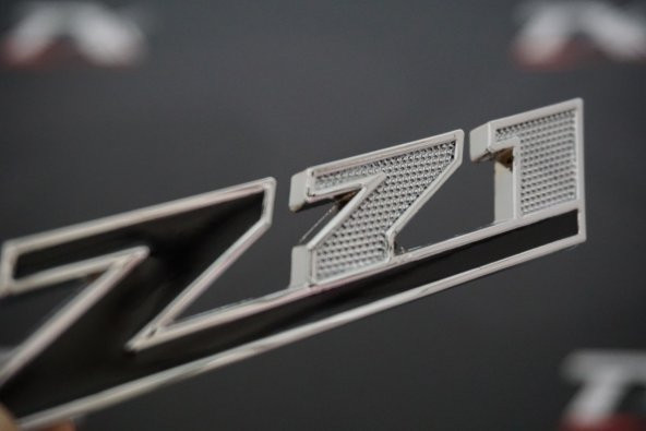Chevrolet Silverado Z71 Off Road Çamurluk Yanı 3M Krom Metal Logo - 2