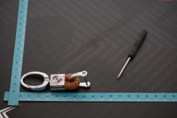 Porsche Logo Stil Hasır Desen Anahtarlık K - 3