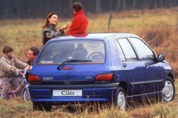 Renault Clio Bagaj Tırnaklı Krom ABS 3M 3D Yazı Logo Amblem - 4