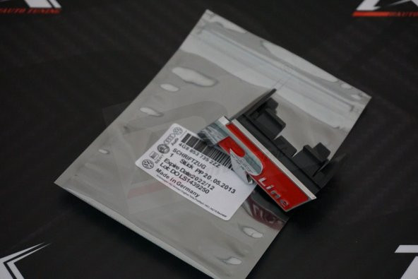 Volkswagen VW Passat B8 R Line Ön Panjur Orjinal Logo - 6