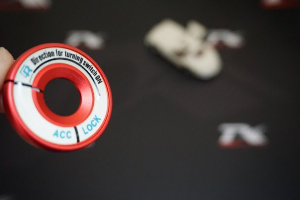 Audi R Line Logo Kontak Girişi Fosforlu Çemberi