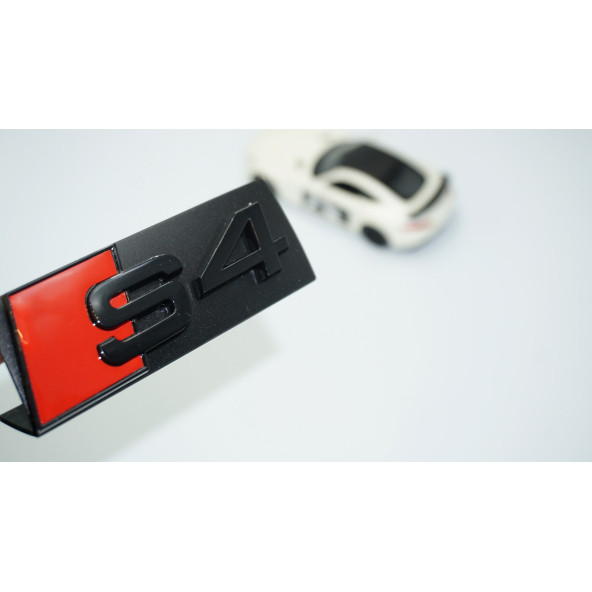 DK Tuning S4 Siyah Kırmızı 3D Ön Panjur Logo Audi İle Uyumlu ürün görseli