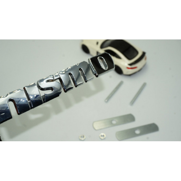 DK Nissan Nismo Krom Siyah Ön Panjur Logo Arma Amblem