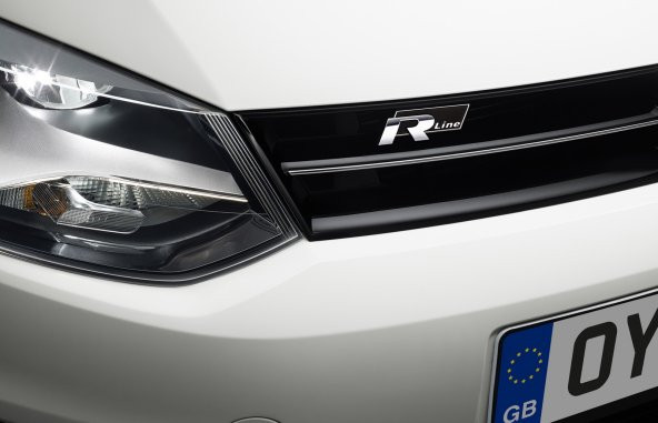 Volkswagen VW R Line Ön Panjur 3M 3D Logo Orjinal Ürün - 3