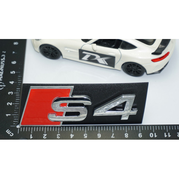 DK Tuning S4 Gümüş Kırmızı 3D Ön Panjur Logo Audi İle Uyumlu - Resim 4