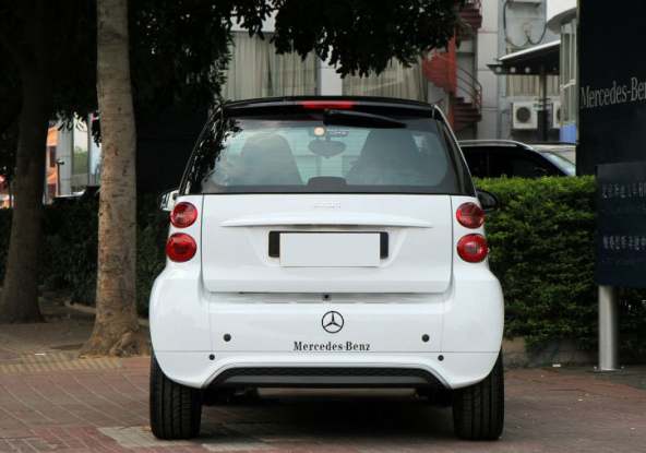 MERCEDES BENZ CAM STİCKER - 2
