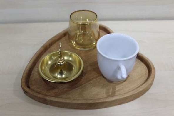 Bambu altlıklı kalp şeklinde kahve fincanı sunum seti