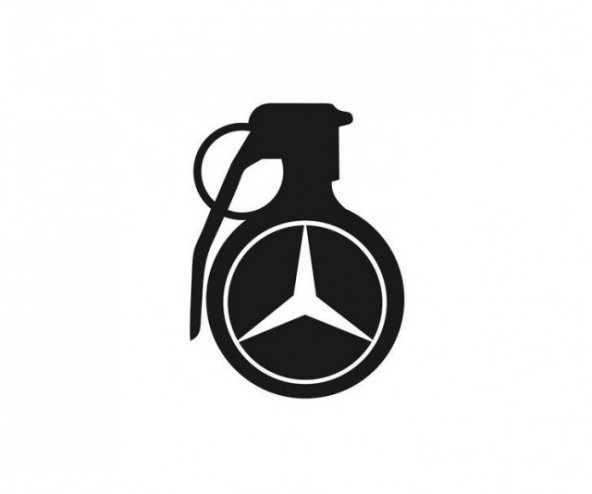 Mercedes Araba Komik El Bombası Sticker Yapıştırma