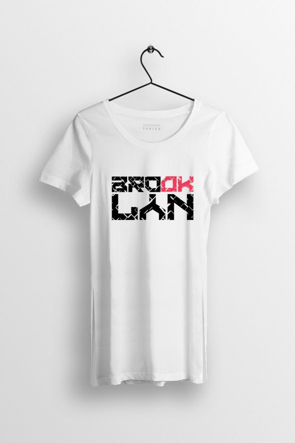 Brooklyn Baskılı Yırtmaçlı Oversize Kadın Tshirt