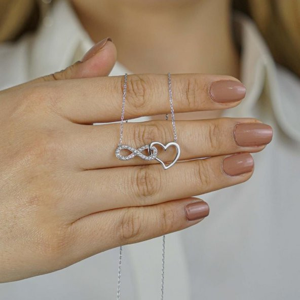 925 Ayar Gümüş Kalpli Sonsuzluk Kolyesi ürün görseli 1