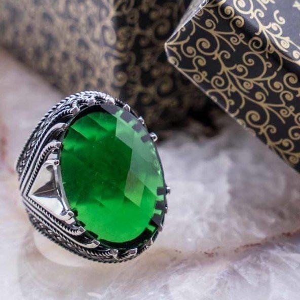 925 Ayar Gümüş Yeşil Zirkon Taşlı Yüzük ürün görseli 1