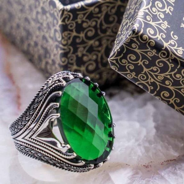 925 Ayar Gümüş Yeşil Zirkon  Taşlı  Erkek Yüzük ürün görseli 1