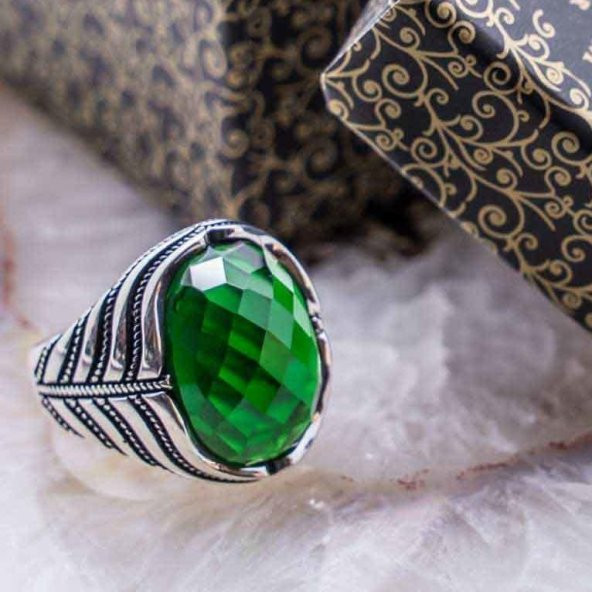 925 Ayar Gümüş Yeşil Zirkon  Taşlı  Yüzük ürün görseli