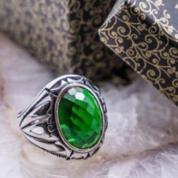 925 Ayar Gümüş Yeşil Zirkon  Taşlı Erkek Yüzük ürün görseli