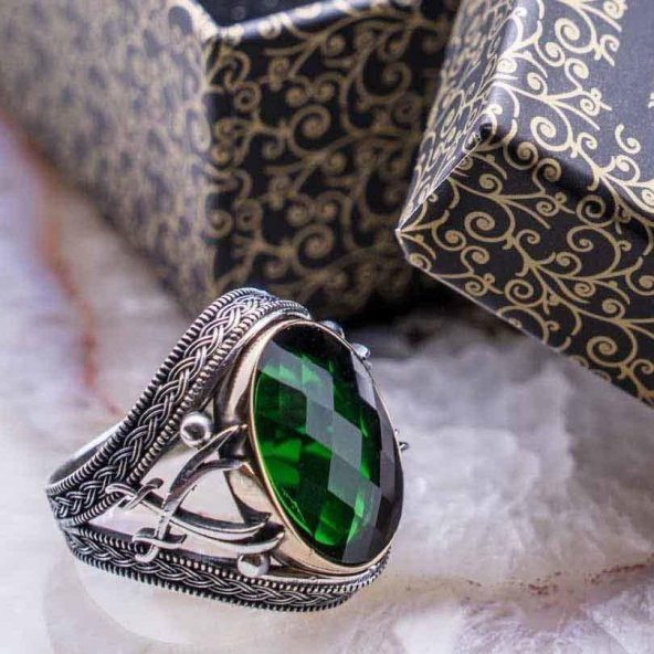 925 Ayar Gümüş Yeşil Zirkon Taşlı Kılıç Detaylı  Yüzük ürün görseli 1