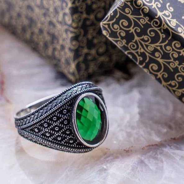 925 Ayar Gümüş Yeşil Zirkon Taşlı Yüzük ürün görseli