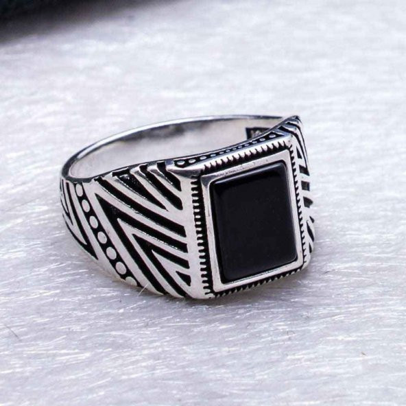 925 Ayar Gümüş Kare Oniks Taşlı Yüzük - Resim 3