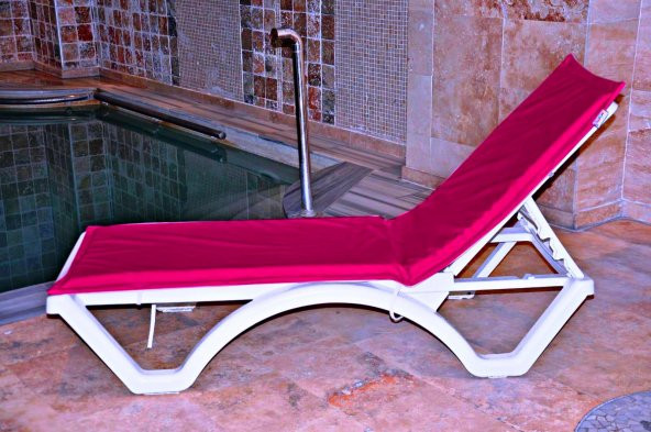 PUFUMO ŞEZLONG MİNDERİ PEMBE