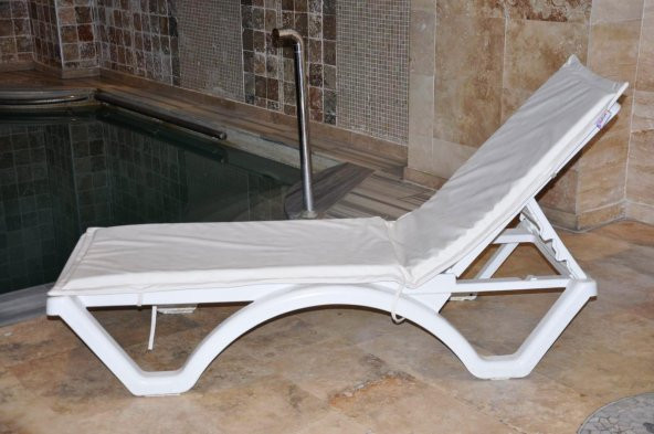 PUFUMO ŞEZLONG MİNDERİ BEYAZ