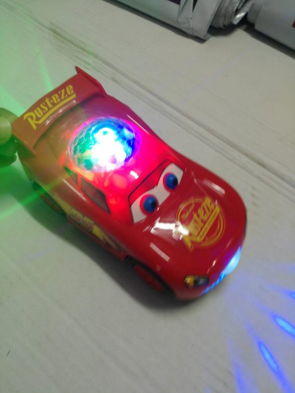 Oyuncak Şimşek Mcqueen Pilli Işıklı Dil Çıkaran 3D Araba