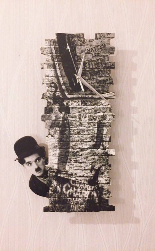 Charlie Chaplin Wall Sallanır Sarkaçlı Duvar Saati