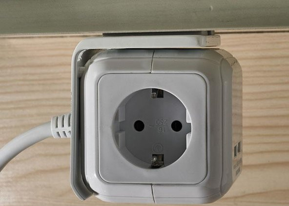 S-link Küp Akım Korumalı Priz 1.5m 4 lü+2 USB Hızlı Şarj Grup Priz - 4