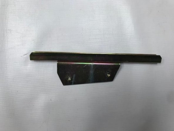 Arka Cam Kriko Kızağı Taunus SOL - 1